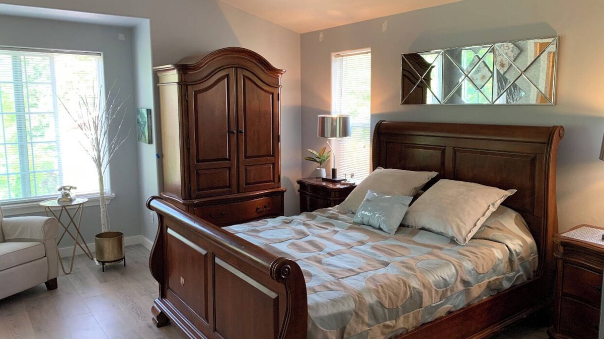 Hillsboro House | 1 MstrBdrm 2 Flrs HOUSE-Intel Nike Max PCC SeaSide