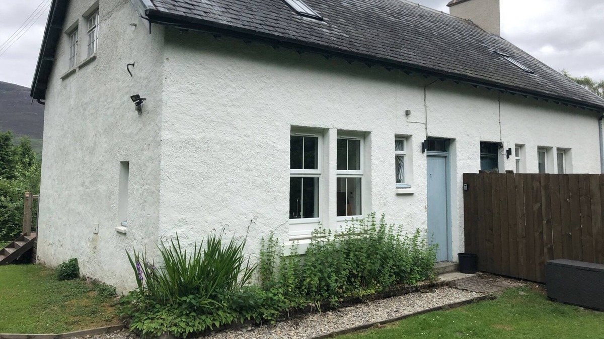 Alvie Cottage | 1 Railway Cottages, Dalraddy near Aviemore