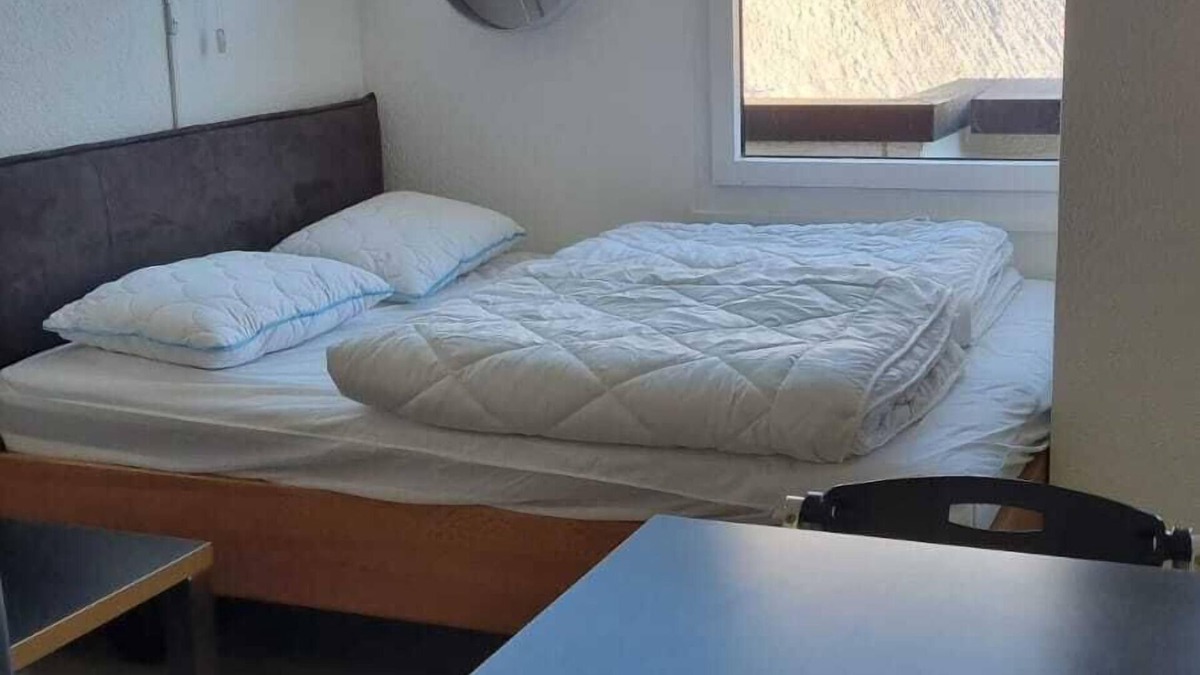 Savognin Apartment | 1 room apartment for 2 people with a view of the ski slope