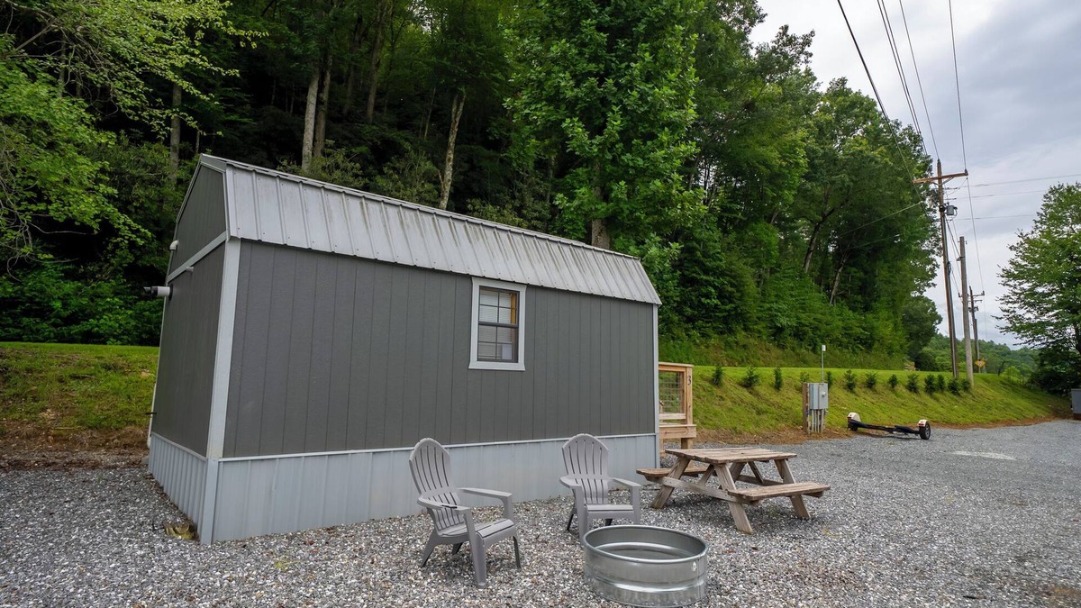 Robbinsville Cabin | 1 Room Cabin- " The Garage"