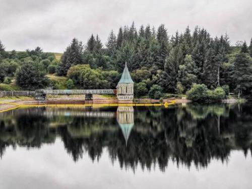 Pontsticill House | 1 Scenic hideaway, Alfresco Bath, Stunning Valley View