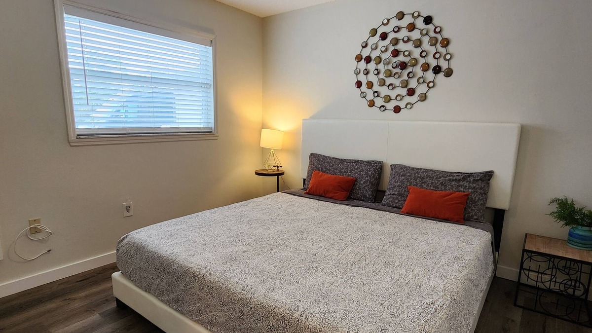 Warm Mineral Springs House | #1 Vacation near Mineral Springs