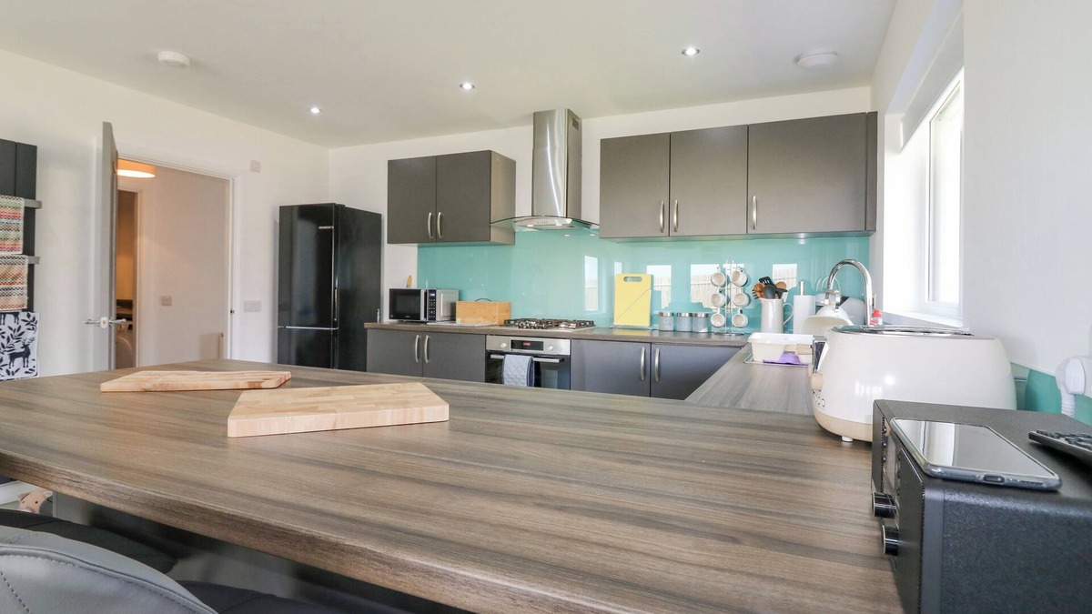 Peterhead Cottage | 1 WESTENRA GARDENS, country holiday cottage in Cruden Bay