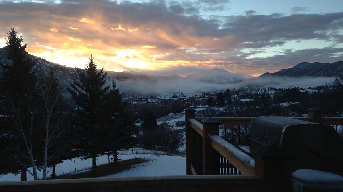 Glenwood Springs House | 10/10 Rated Luxury Retreat! Mt. Sopris Views, Hot Tub & Pac-Man Fun!