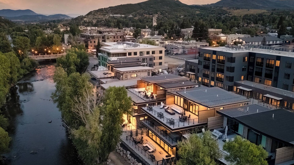 Old Town House | 10 BR Luxury Riverside Retreat | Yampa Vista Grande