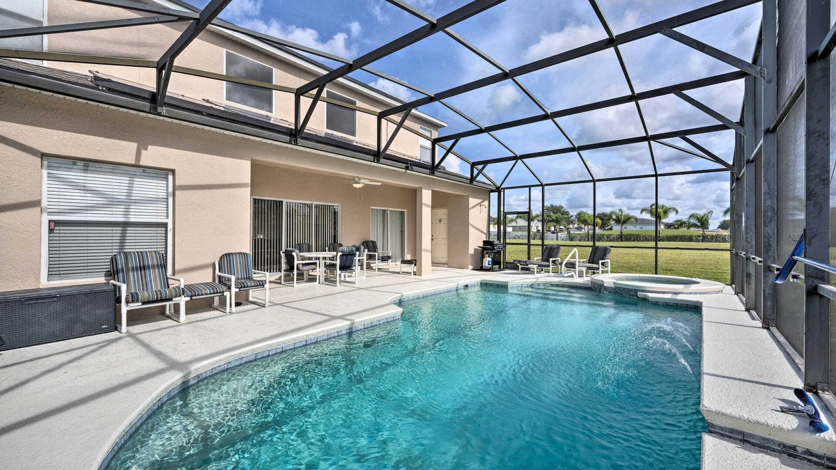 Highgate Park House | 10 Mi to Disney: Davenport House w/Pool & Spa!