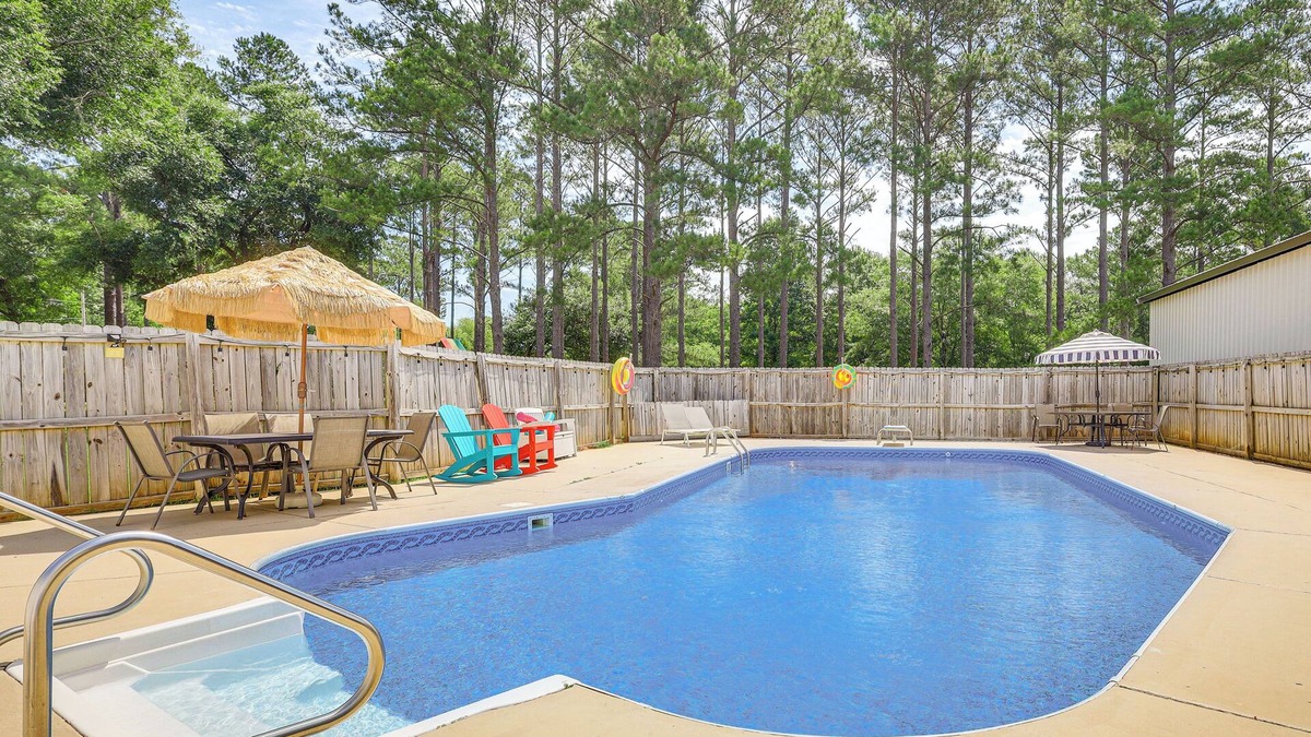 Ono Island Apartment | 10 Mi to Mobile Bay: Family Apt in Silverhill!