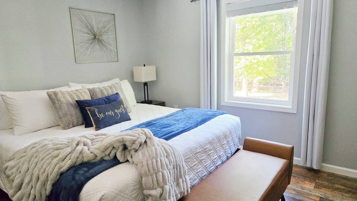 Forest House | 10 Min LU Firepit Patio Playset