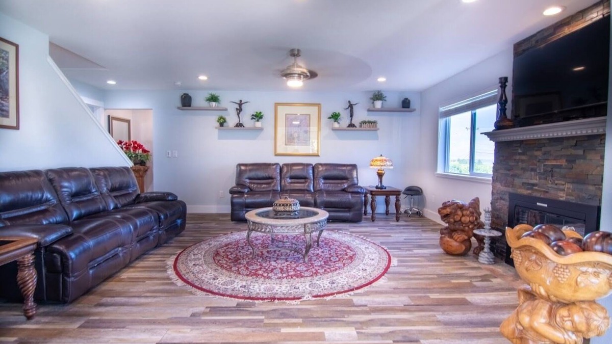 Camas House | 10 Mins from Downtown Camas