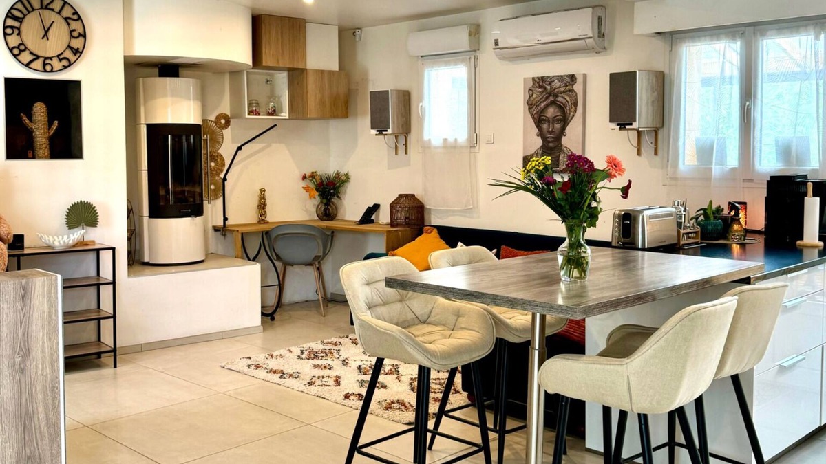 Quincy-Voisins Apartment | 10 minutes from Disneyland! House with jacuzzi, ideal for families and friends