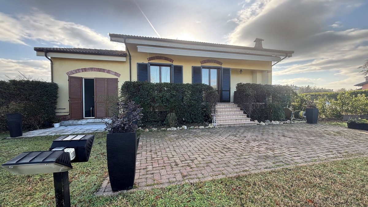 Rimini House | 10 minutes from the beach, strategically located "Villa il Castellaccio"