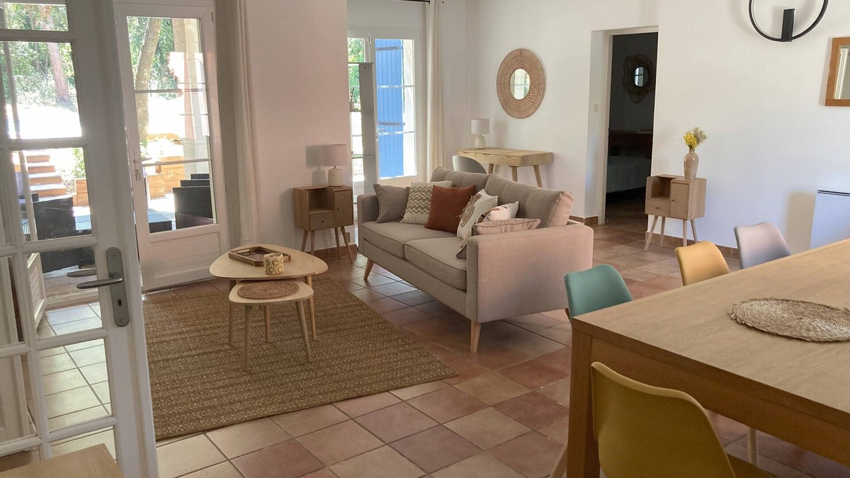 Castries House | 10 Mn from MONTPELLIER Villa with swimming pool 15 mn from the beaches