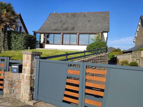Barfleur House | 10-person gîte in Barfleur