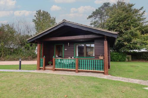 Combpyne House | 10 Pinewood Retreat