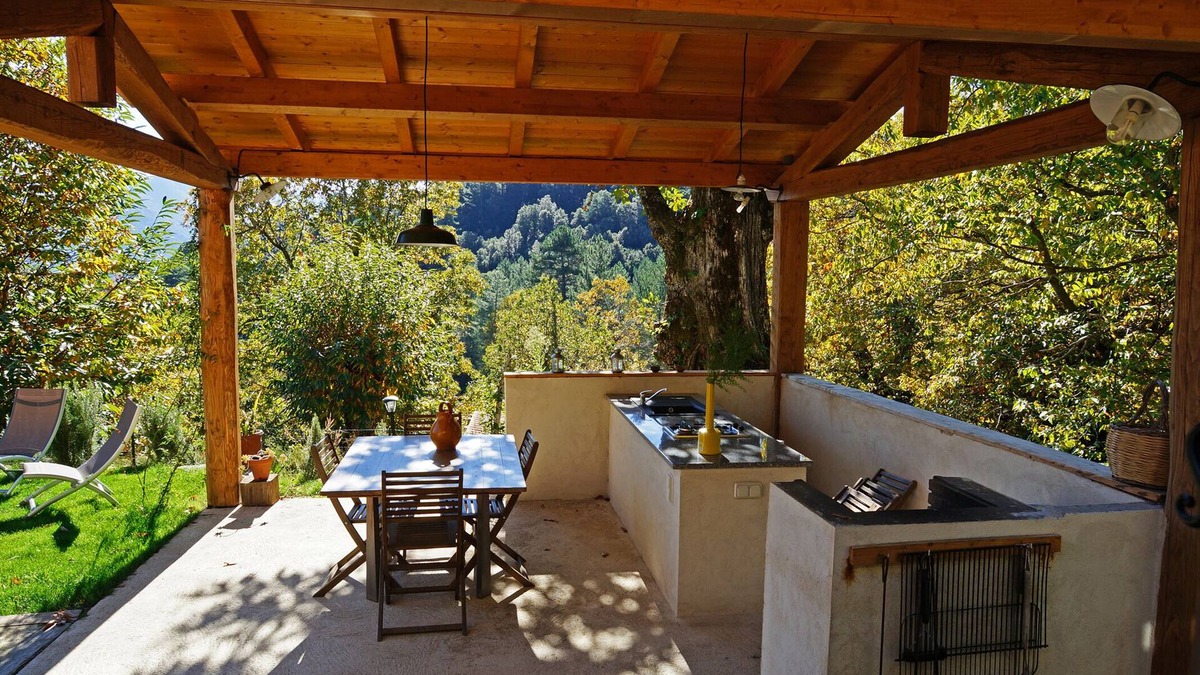 Tasso Cottage | 10% reduction for September and October! 8km from the Ortalla waterfalls