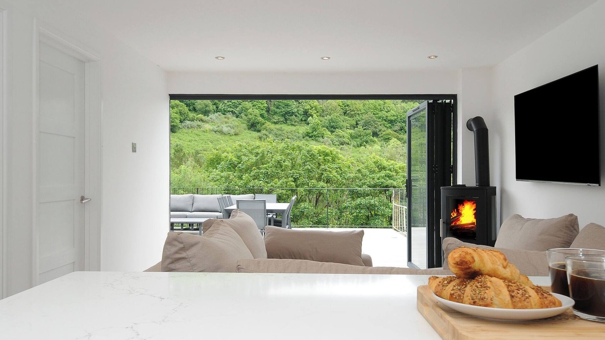 Millendreath Cottage | 100 Hillside Villas