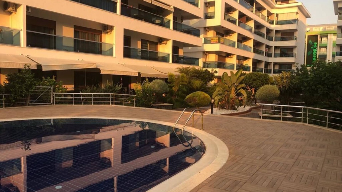 Alanya Apartment | 100 m to the sea and next to the Dim River with a very nice garden veranda