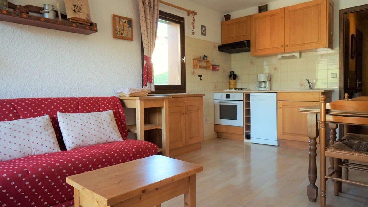 Le Chinaillon Apartment | 100 meters from the slopes, Large Terrace and Mountain View