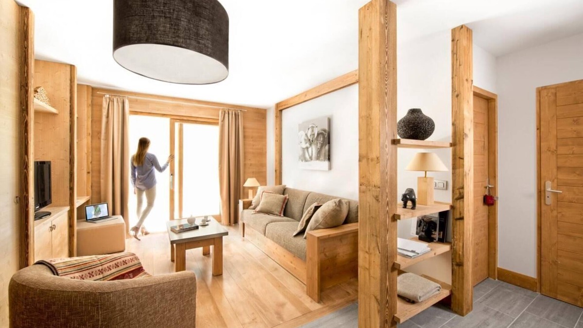 Les Brevieres Apartment | 100m from ski lifts, fitness, swimming pool, sauna, hammam, balcony, tv, 58m², Tignes