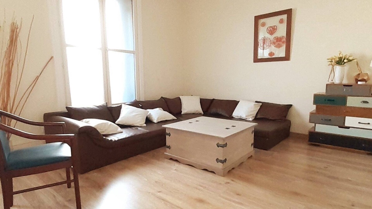 Aiguerelles Apartment | 100m² of space and tranquility between Corum, Gare & Place de la Comédie