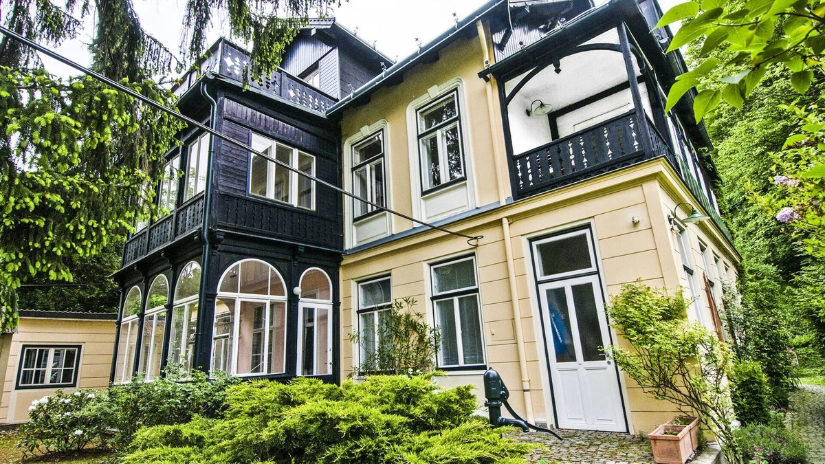 Purkersdorf Apartment | 100m² Penthouse with terrific view only 20 min away from Schönbrunn-free parking