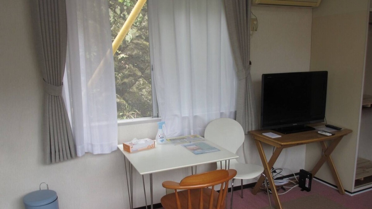 Sasebo Apartment | 103 Approximately 6 minutes by car from Sasebo Sta /Sasebo Nagasaki