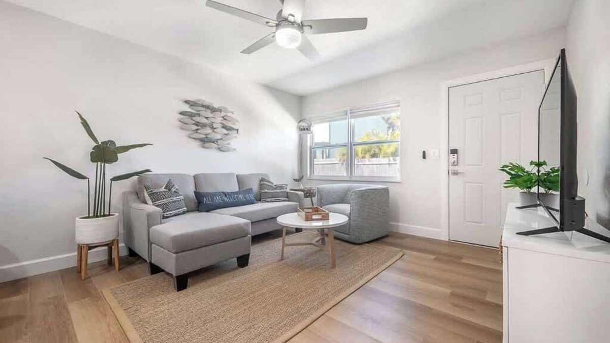 Apollo Beach Condo | 1053 Apollo Beach Blvd Unit 6