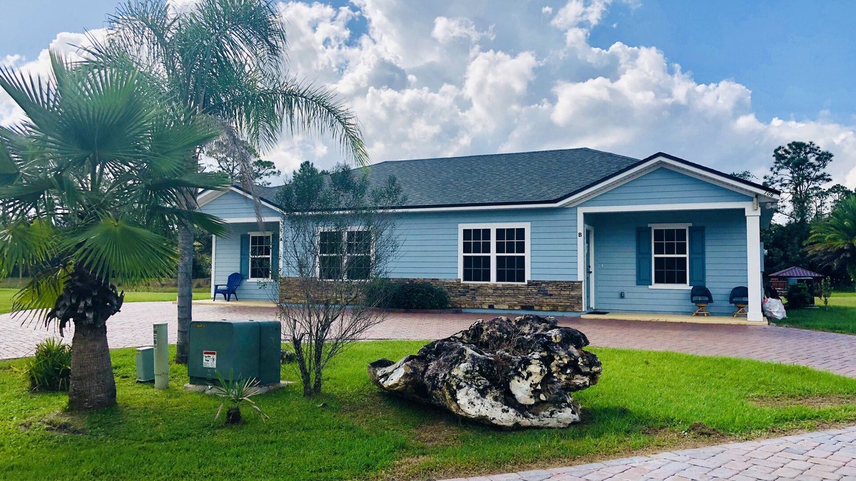 Hollister House | (106B) Blue Heron Getaway 2 bedroom 1.5 bathrooms