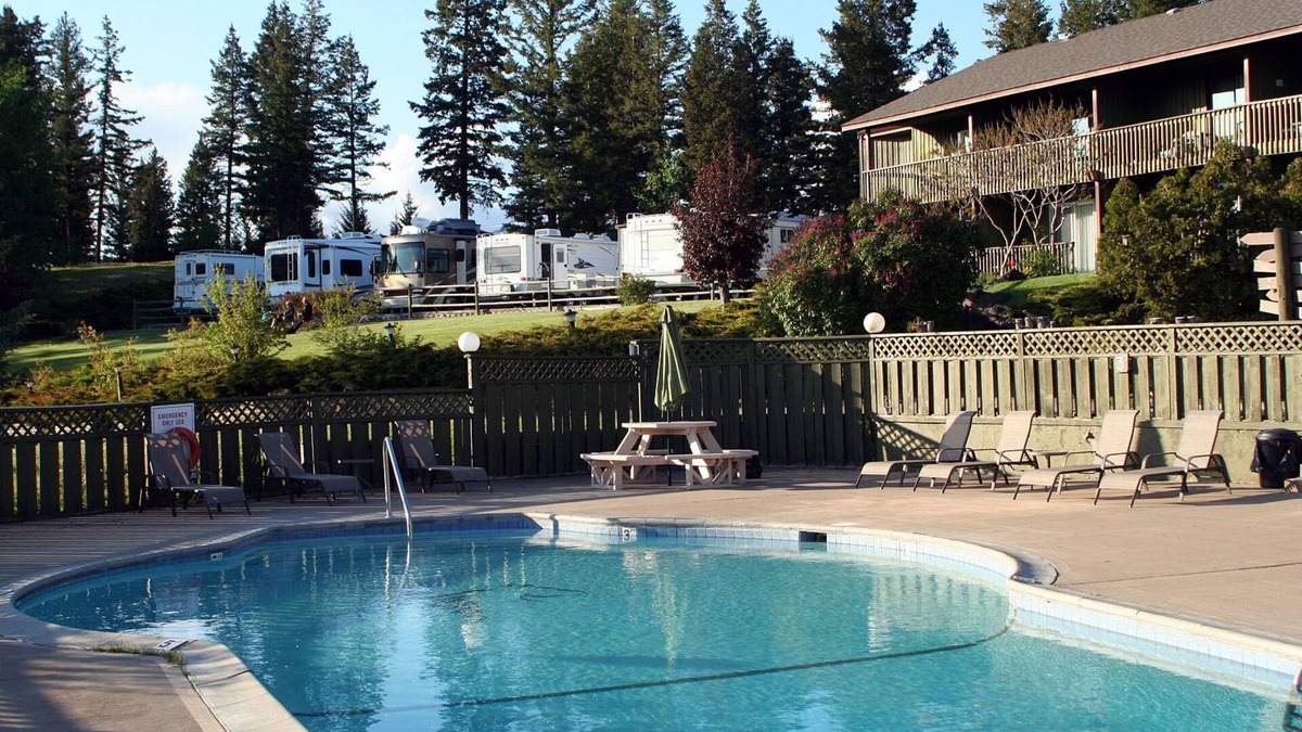 108 Mile Ranch Hotel | 108 Golf Resort