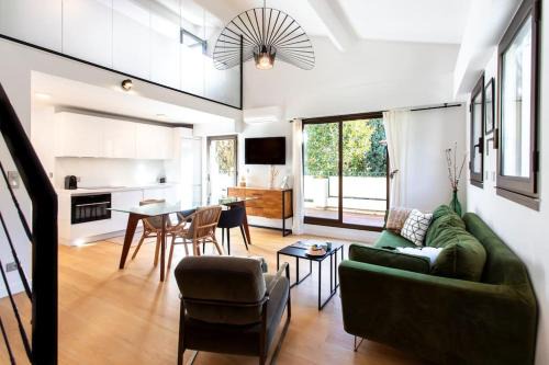 Saint-Jean-Cap-Ferrat Apartment | #11 Alex suite terrace parking AC 2 BDR 5mins to sea
