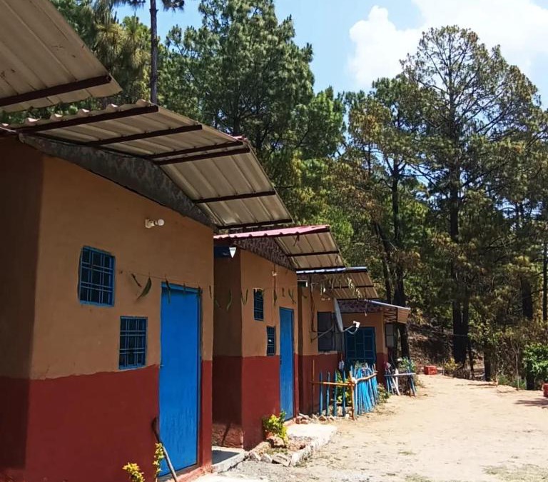 Lansdowne House | 11 Gaon Mudhouse Homestay