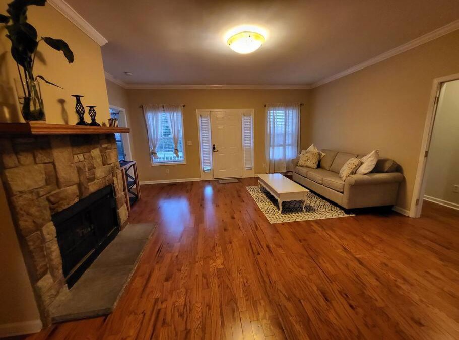 Guntersville House | 11. Spacious Lakeview home in Guntersville