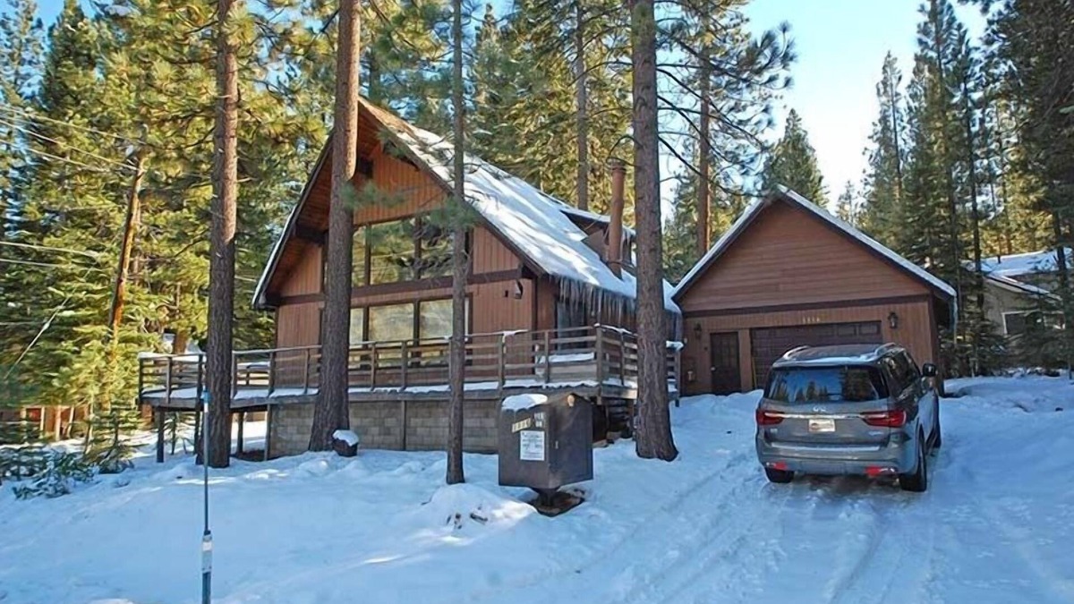 Montgomery Estates Cabin | 1116 Golden Bear 3 Bedroom Cabin by RedAwning