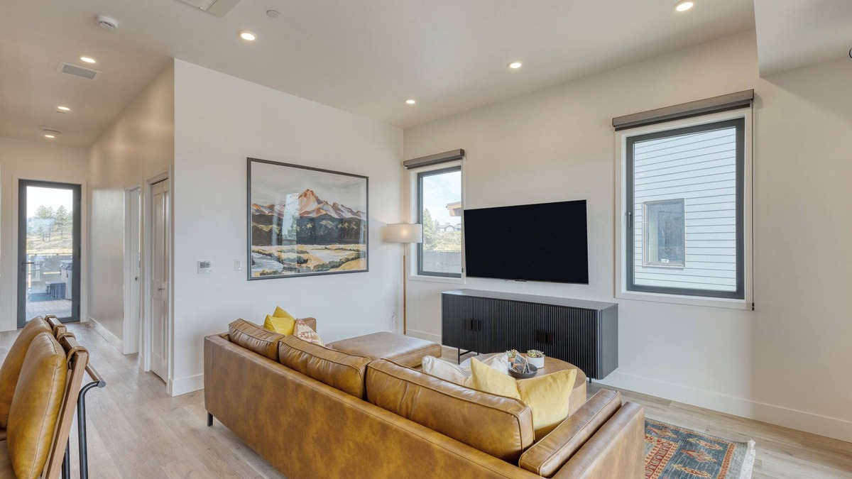 Bend House | 1127 Aerie #300 | Mountain View + Hot Tub