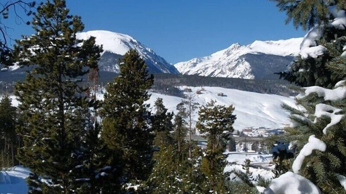 Summit County Cabin | 12 BR/12.5 Bath - Perfect for group vacations reunions, retreats, small weddings