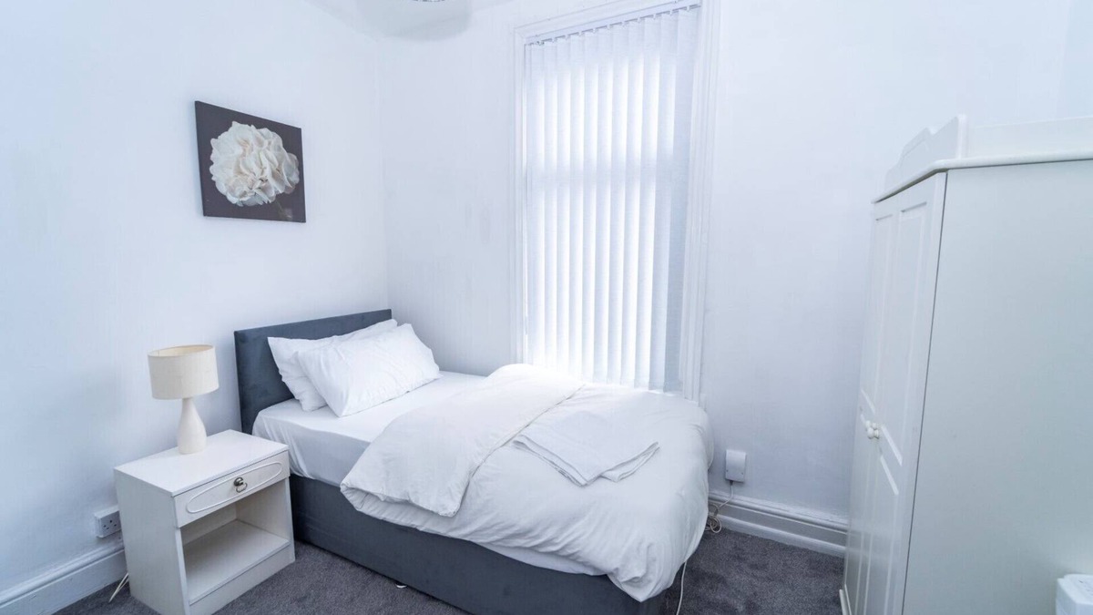 Thorpe Satchville House | 12 Guests - 5min City Centre - Pet Friendly
