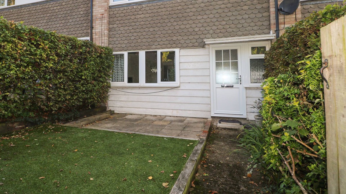 Thame Cottage | 12 PARKERS HILL, pet friendly, character holiday cottage in Thame