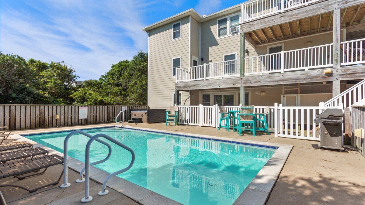 Whalehead Beach House | 1305 Sea Biscuit *Theater*Elevator*Game Rm*Hot Tub