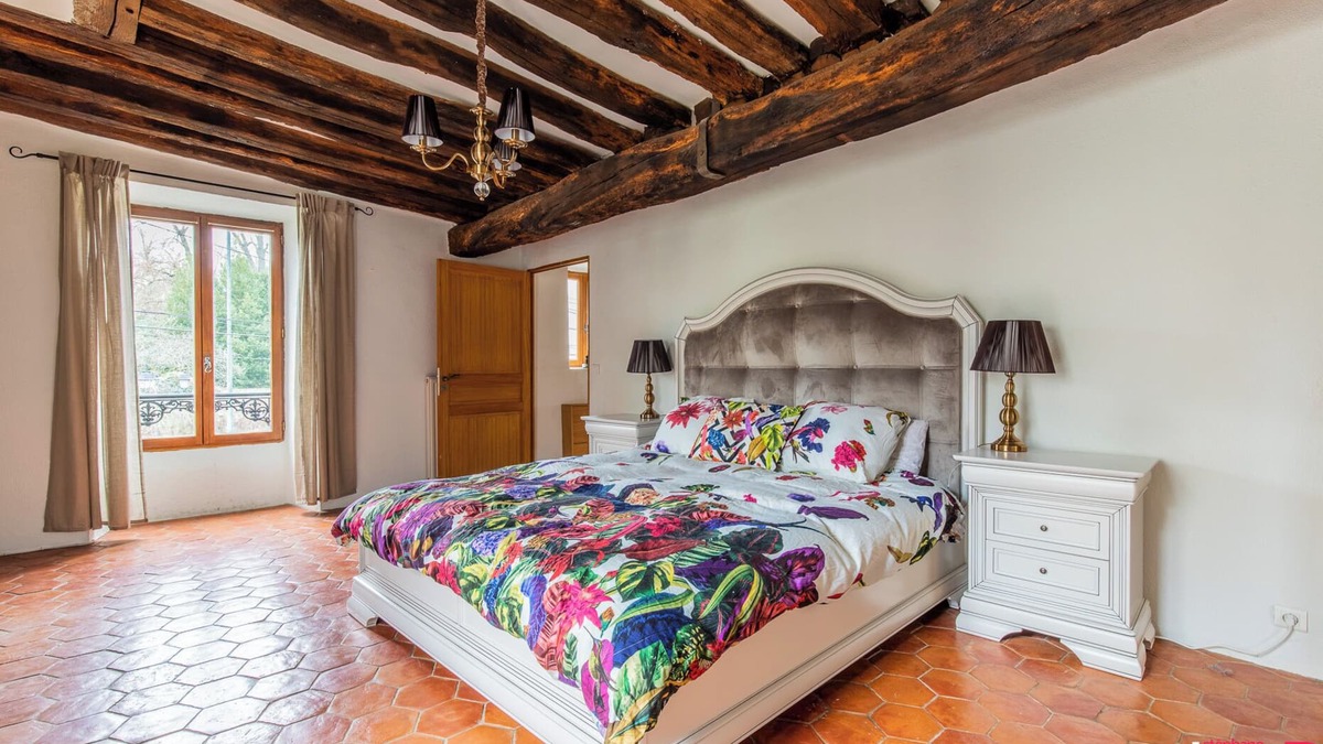 Villemoisson-sur-Orge House | 13th Century House outside Paris, proximity autoroutes, RER C, Tramway T12