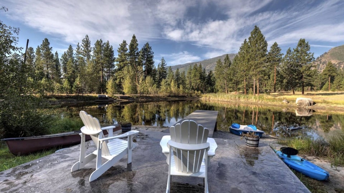 Hamilton Cabin | 14,000 sf Luxury Lodge with Incredible Views, Hot Tub, Indoor Pickleball and Gym