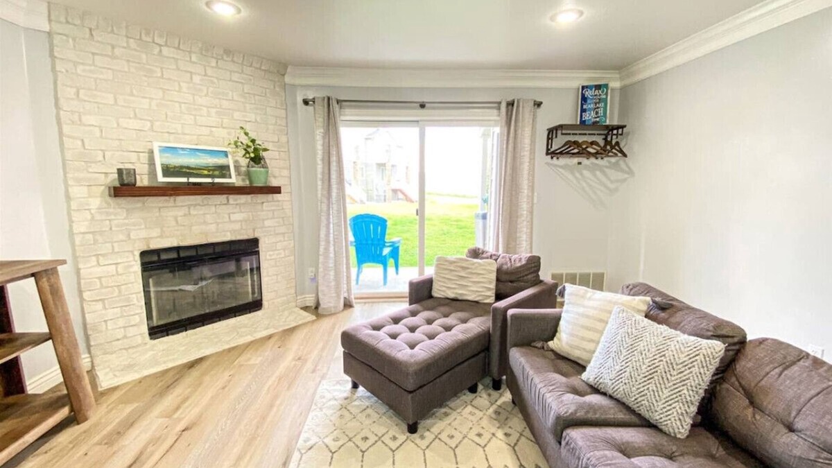 Harbor Village Condo | 14-Plex #117 - 2-bedroom ground level condo