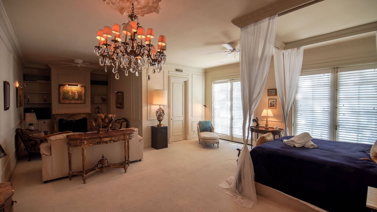 Cherry Valley House | 15 Acre Estate - Family Reunions, Corporate Retreats.n STR PERMIT # 002356