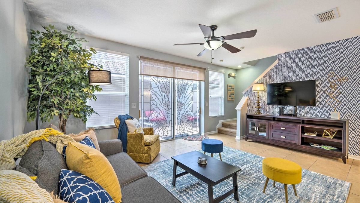 Buena Ventura Lakes House | 15 Mi to Disney: Kissimmee Townhome w/Patio