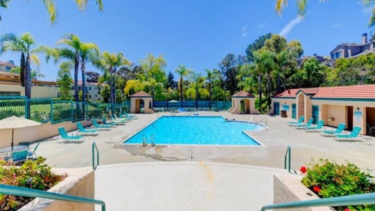 University City House | 15 Min driving to La Jolla Shore, Del Mar Beach, Torrey Pines State Reserve, UC