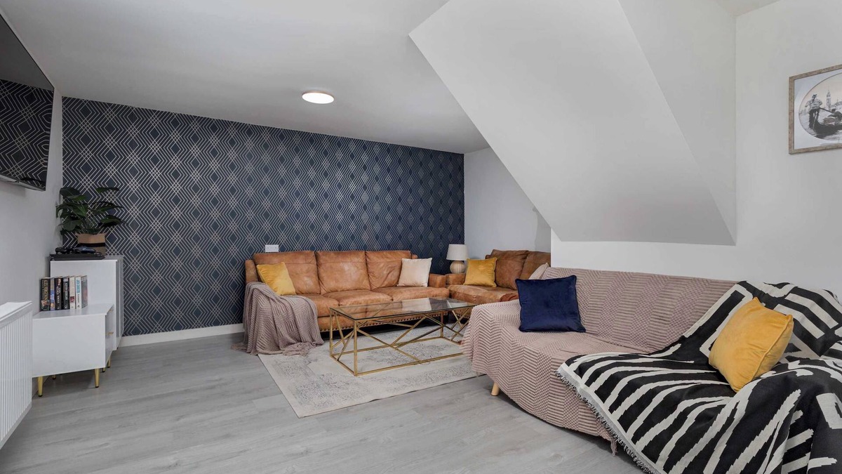 Sheffield House | 15%OFF | Perfect for Groups | 9 Single Beds