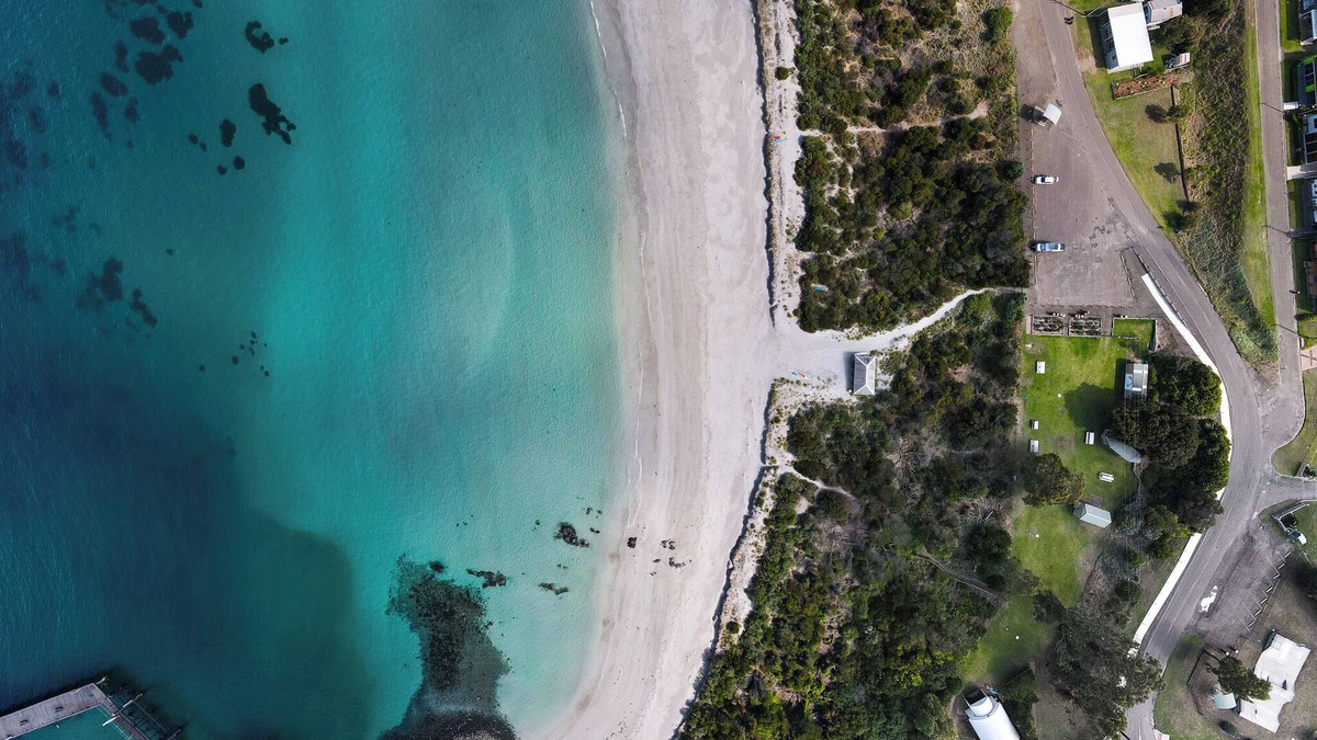 Dudley East House | 15% Off Weekly | Ocean-View | Penneshaw Lookout