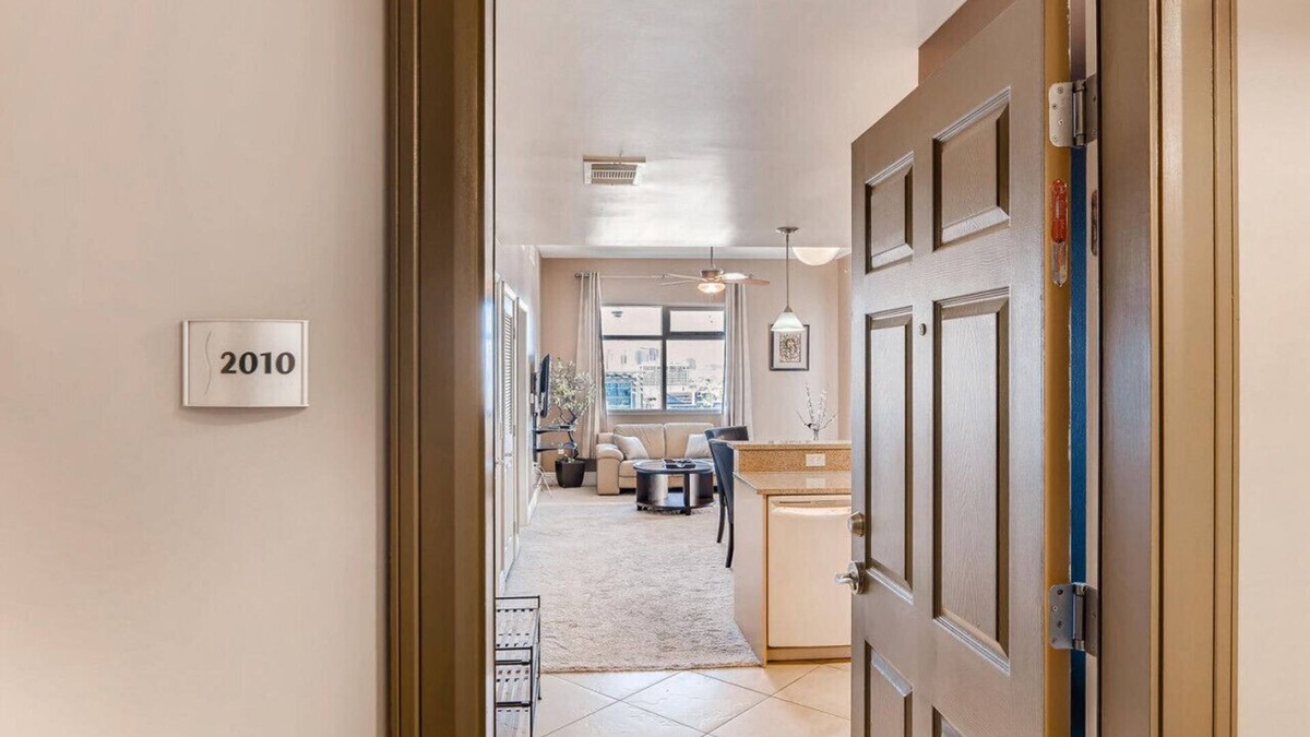 Downtown Las Vegas Condo | 150 North Las Vegas Blvd 2010