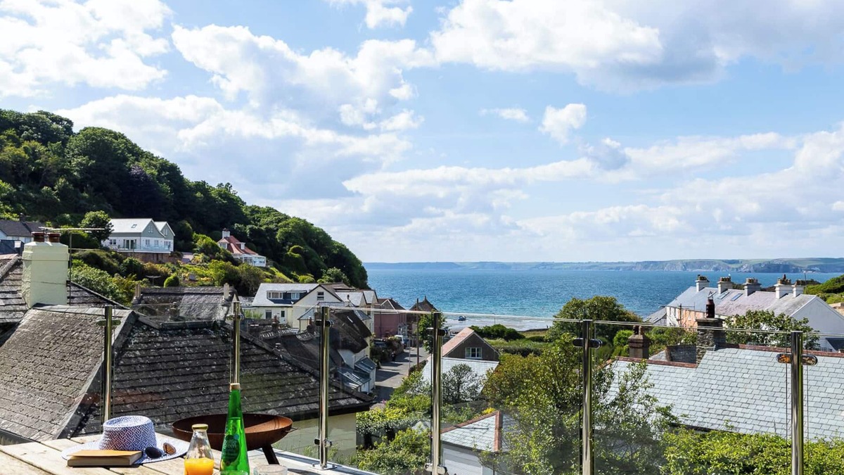 Hope-Cove House | 150m to beach - Sea views - Parking - Hope Cove