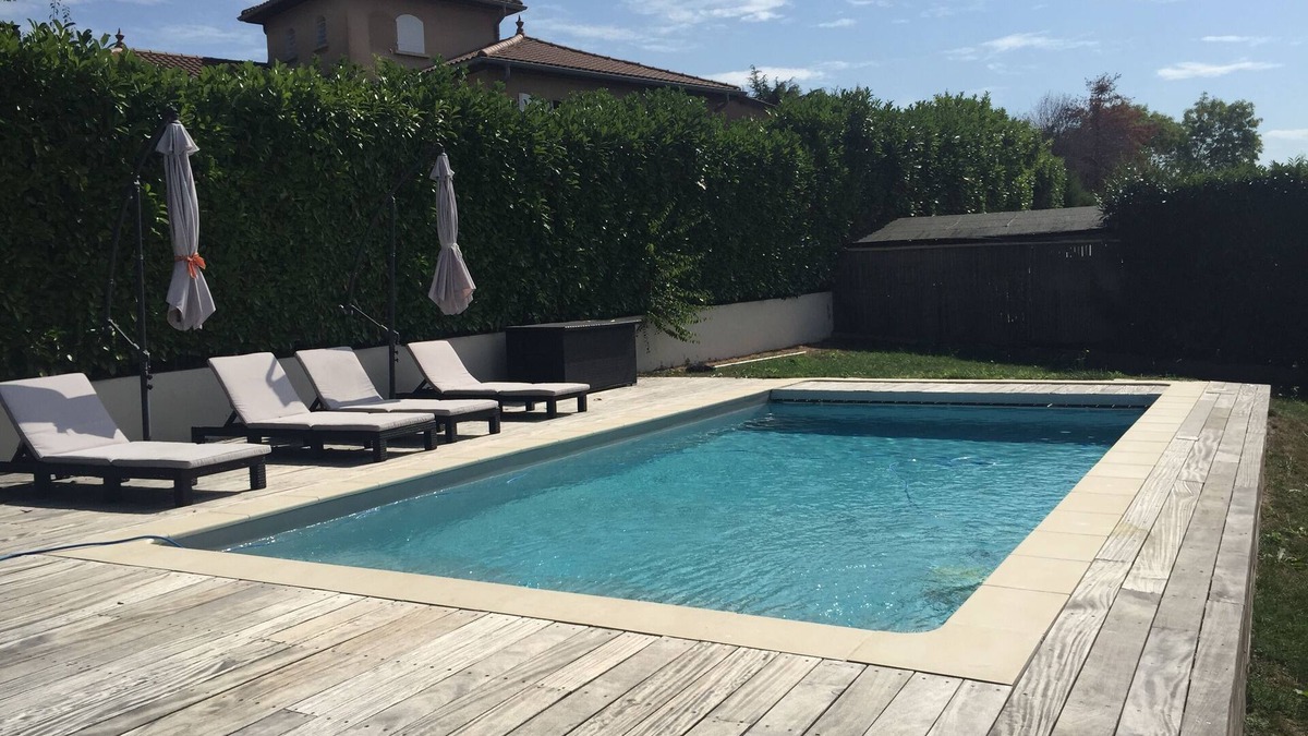 Dardilly House | 160 m² house with heated pool 15 min from Lyon!