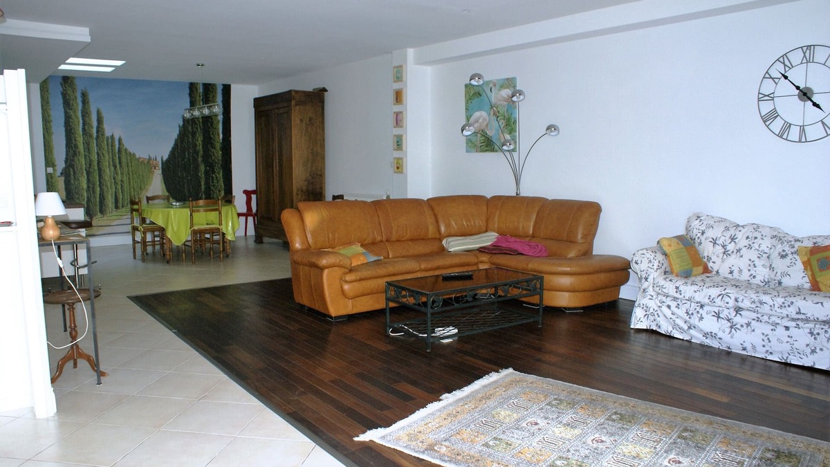 Bessan House | 165m2 village house near the beaches